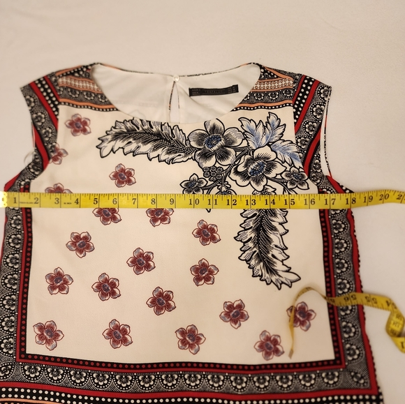 Zara Floral Handkerchief Sheeth Cap Sleeve Dress Size M - Picture 9 of 11